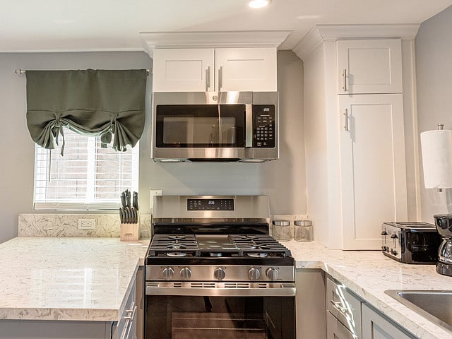 Furnished Finder property 1048803_1 photo 9