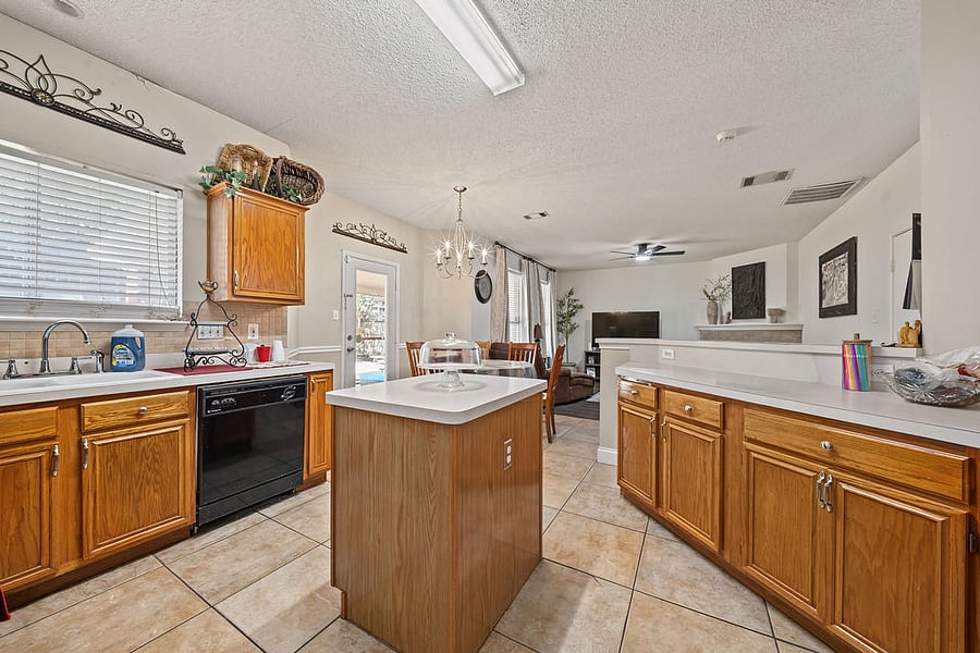 Furnished Finder property 1048816_1 photo 22