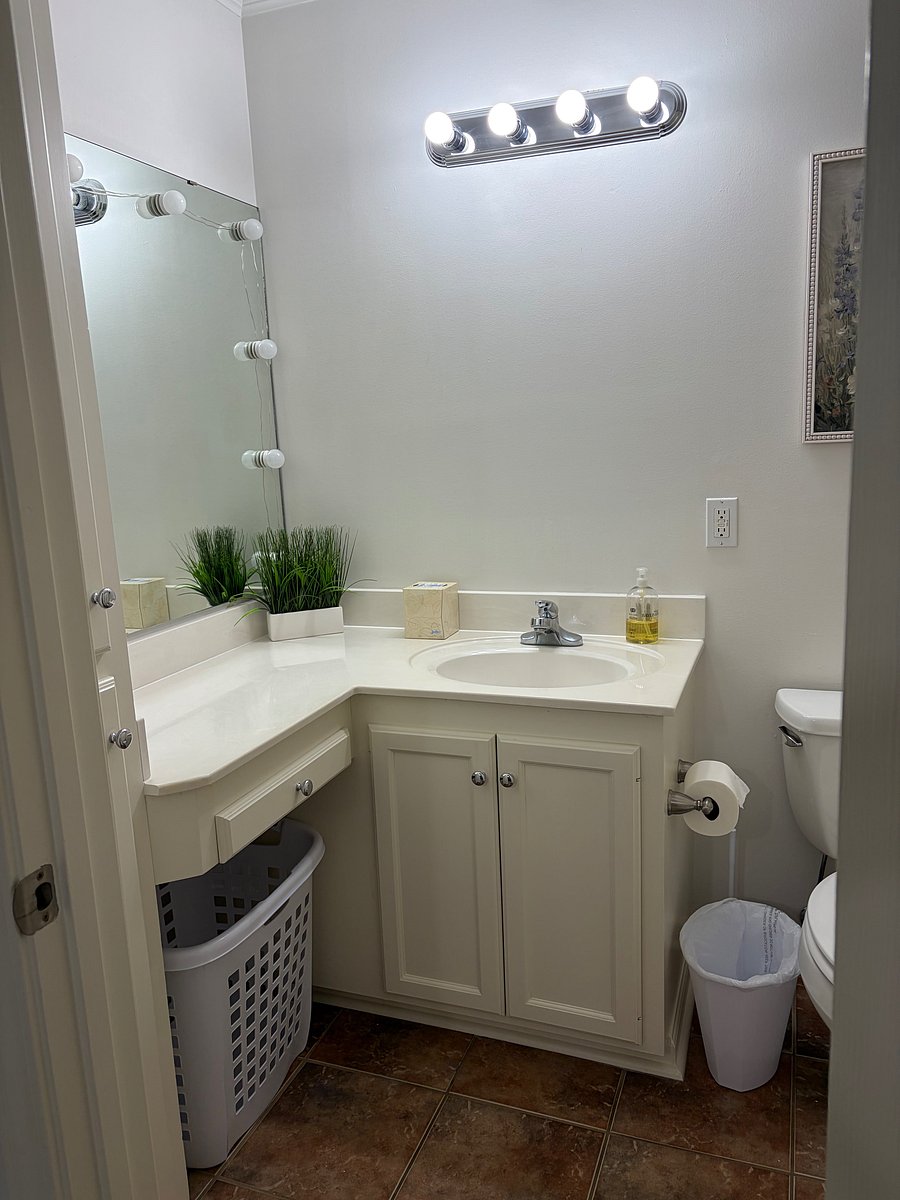 Furnished Finder property 1048820_1 photo 8