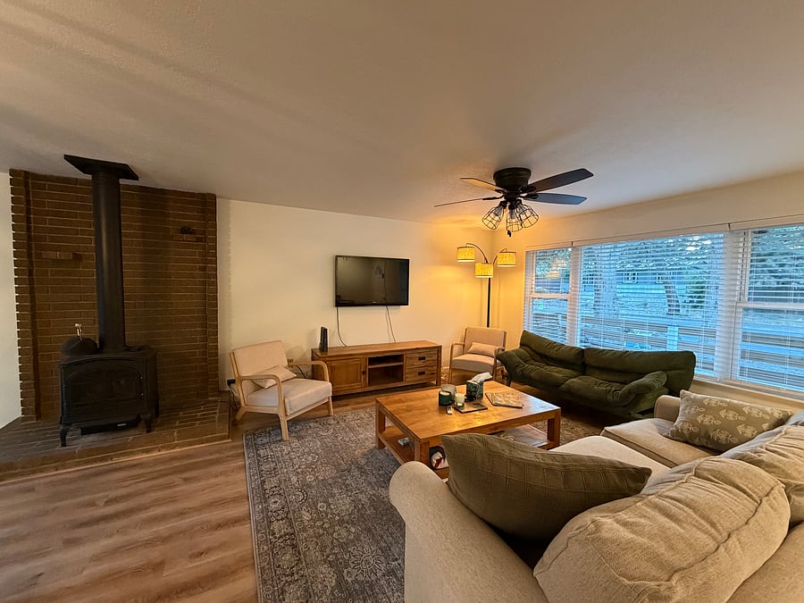 Furnished Finder property 1048843_1 photo 2