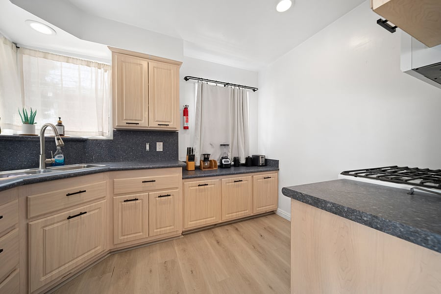 Furnished Finder property 1048846_1 photo 4