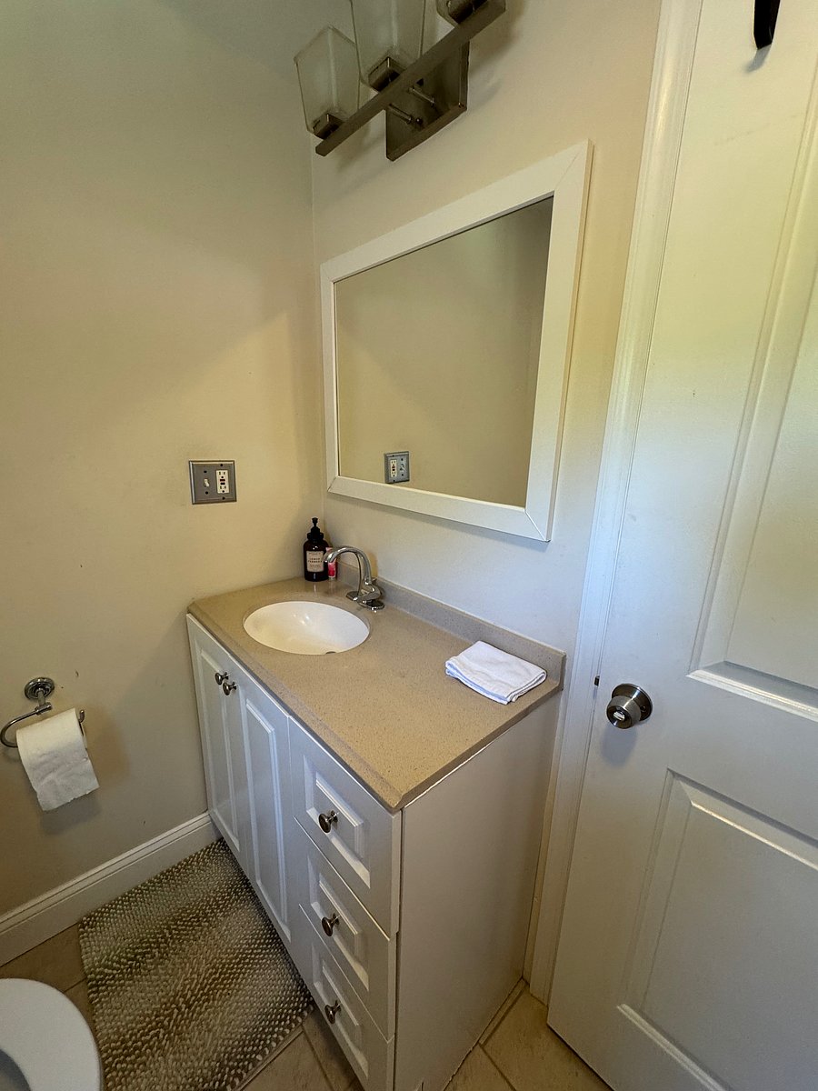 Furnished Finder property 1048849_1 photo 24