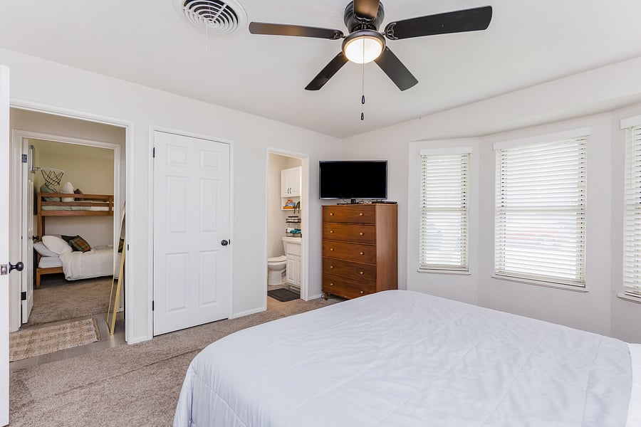Furnished Finder property 1048854_1 photo 34