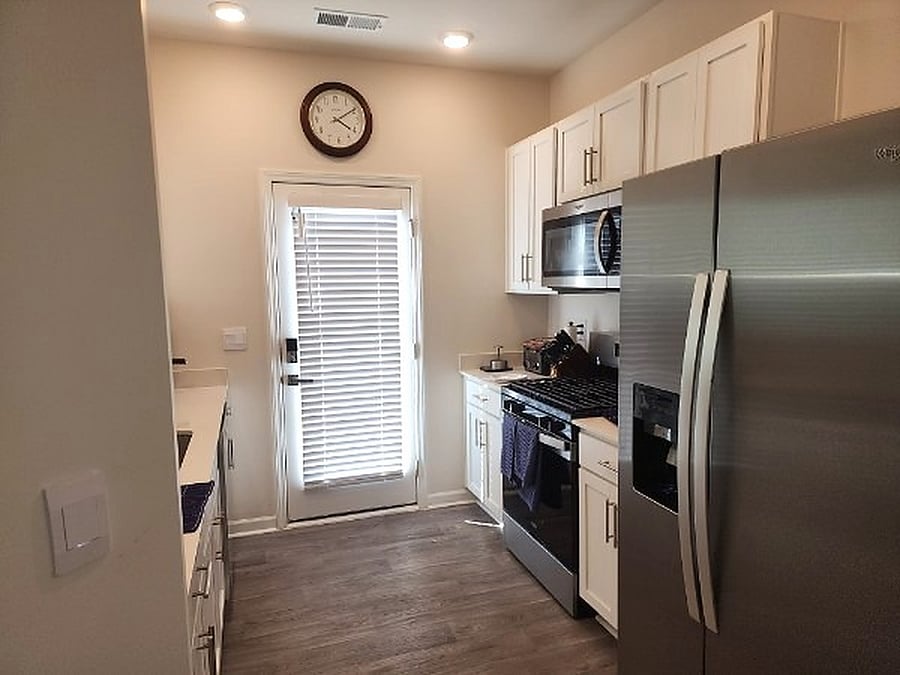 Furnished Finder property 1048857_1 photo 12