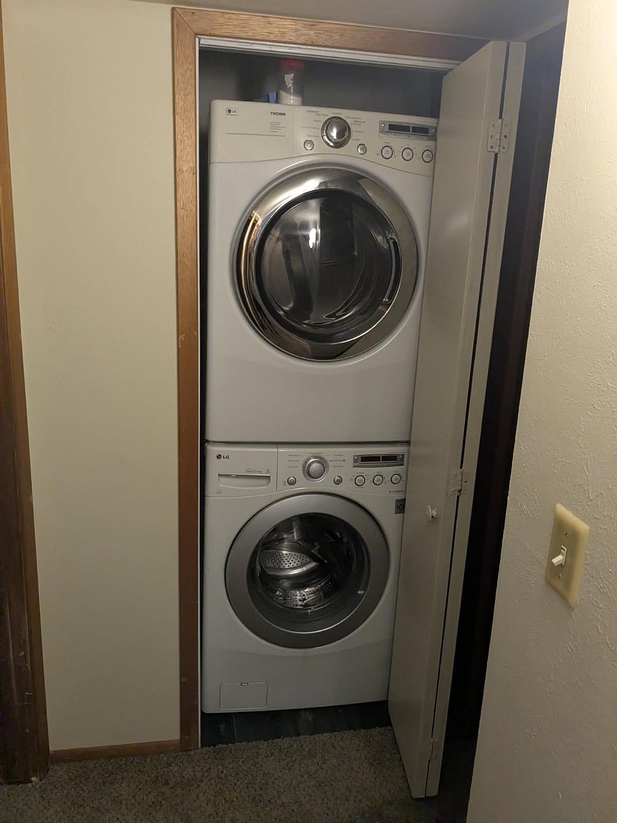 Furnished Finder property 1048859_1 photo 14