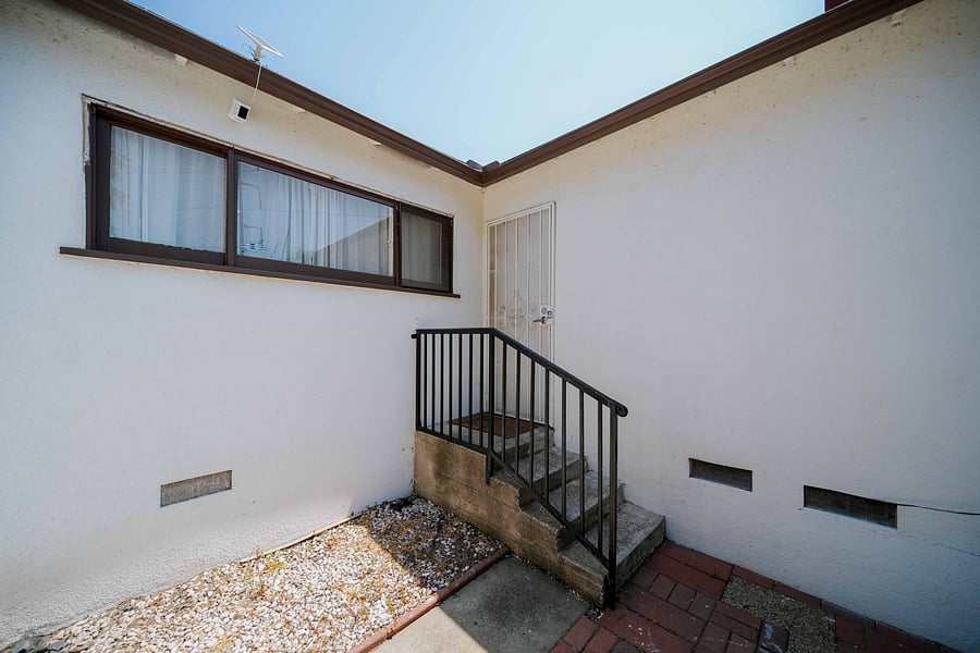 Furnished Finder property 1048869_1 photo 17