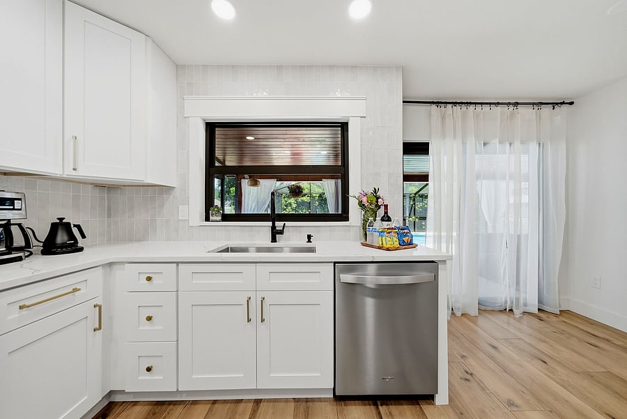 Furnished Finder property 1048877_1 photo 13