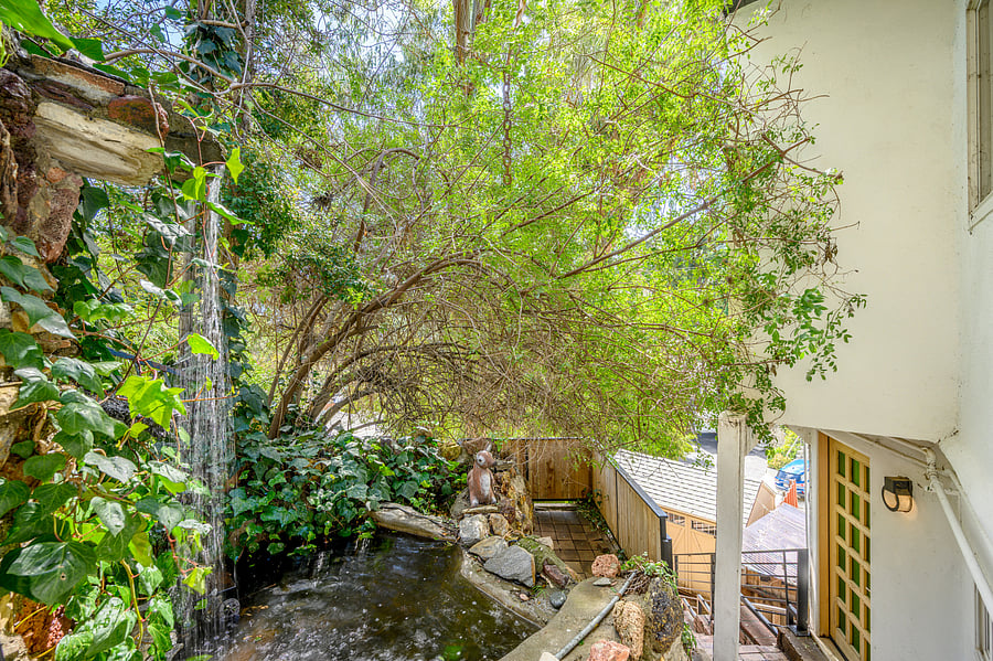 Furnished Finder property 1048894_1 photo 34