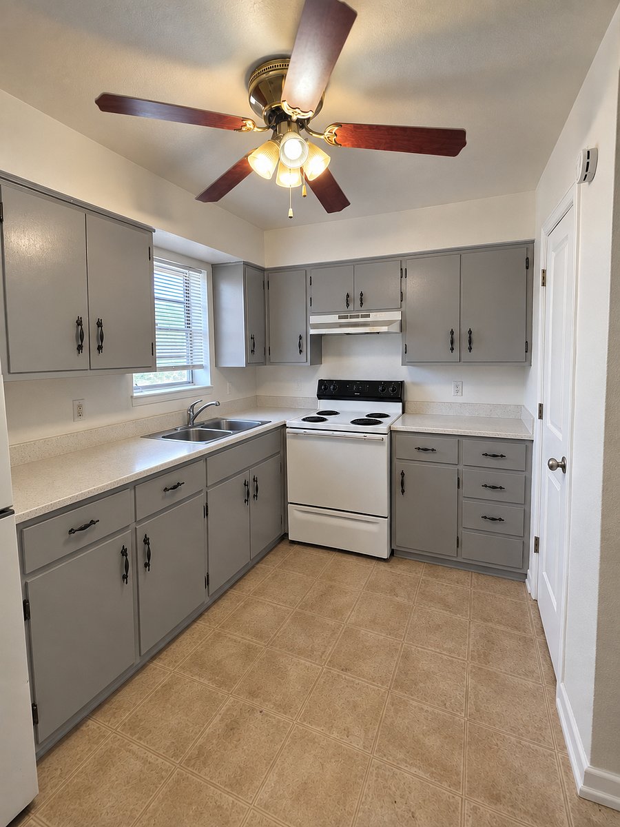 Furnished Finder property 1048920_1 photo 2