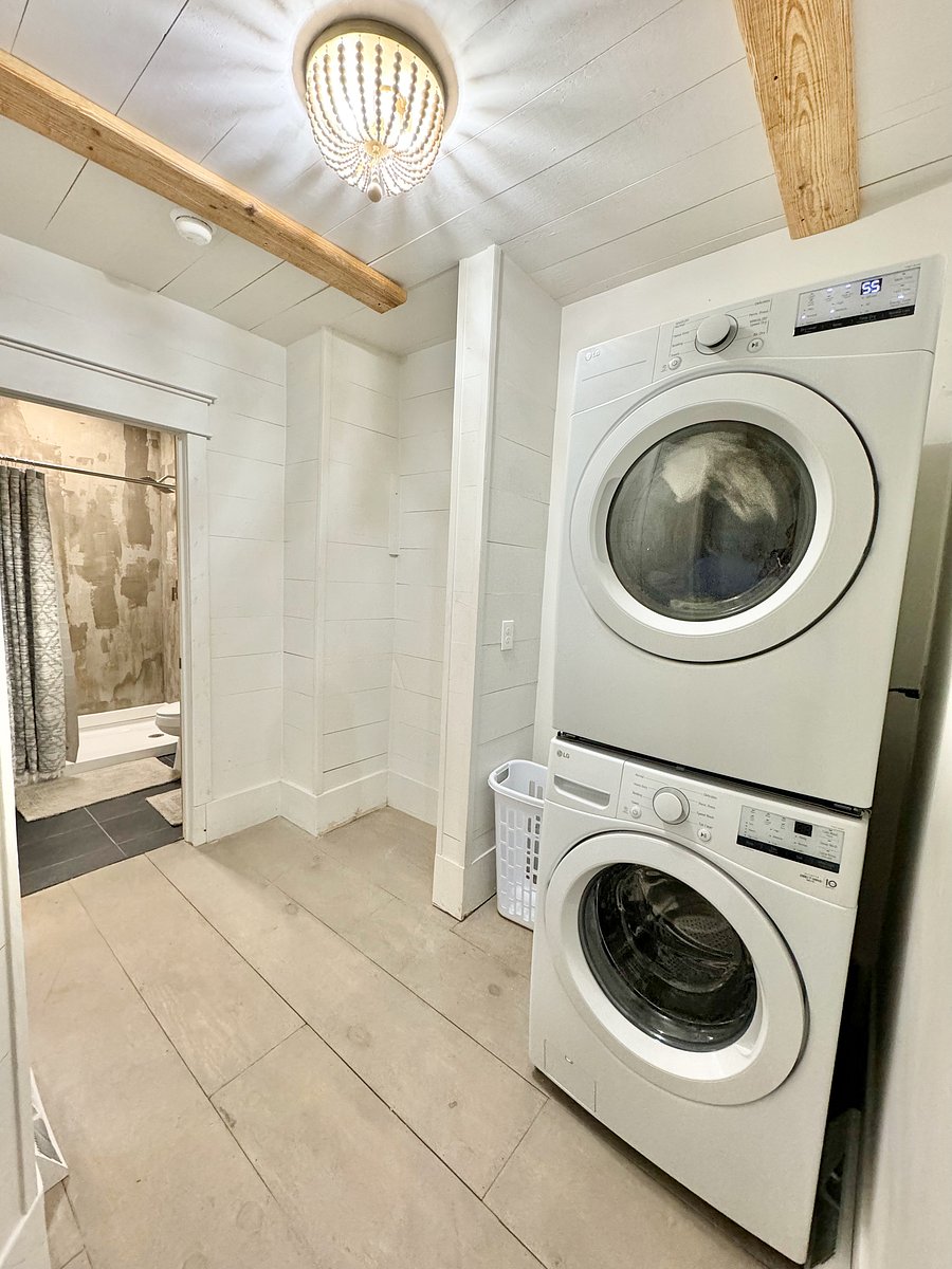Furnished Finder property 1048932_1 photo 25
