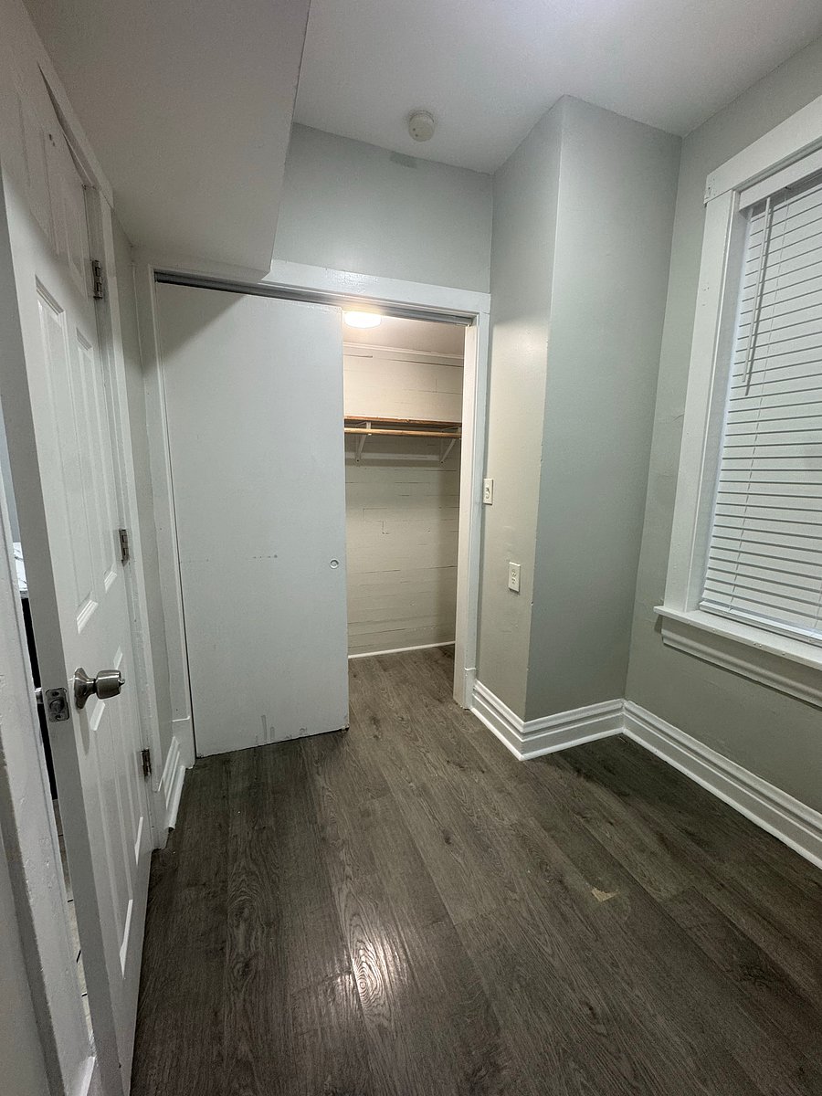 Furnished Finder property 1048937_1 photo 11