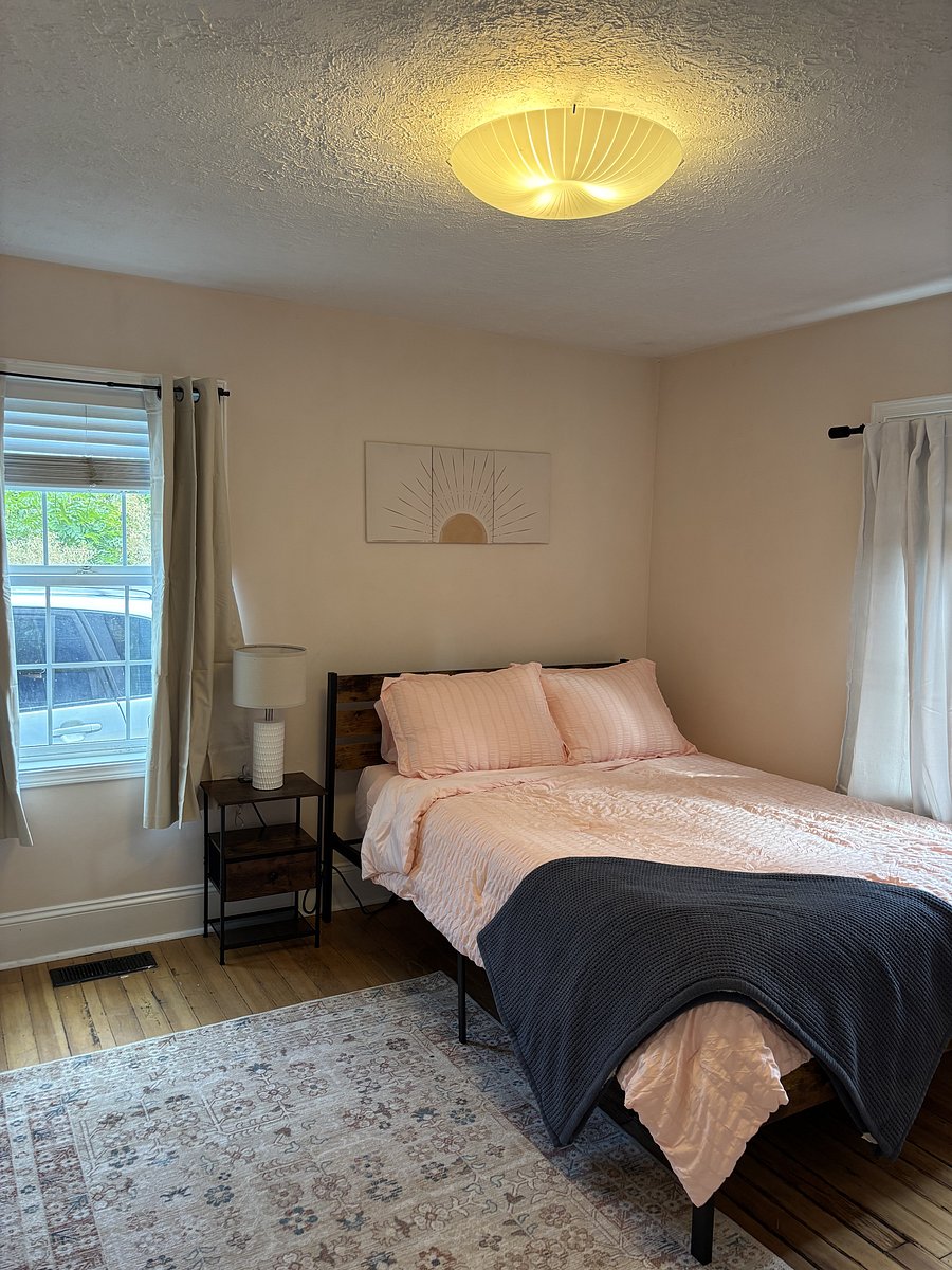 Furnished Finder property 1048945_1 photo 13