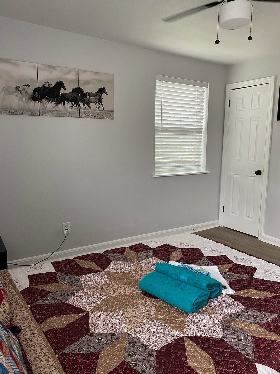 Furnished Finder property 1048958_1 photo 3