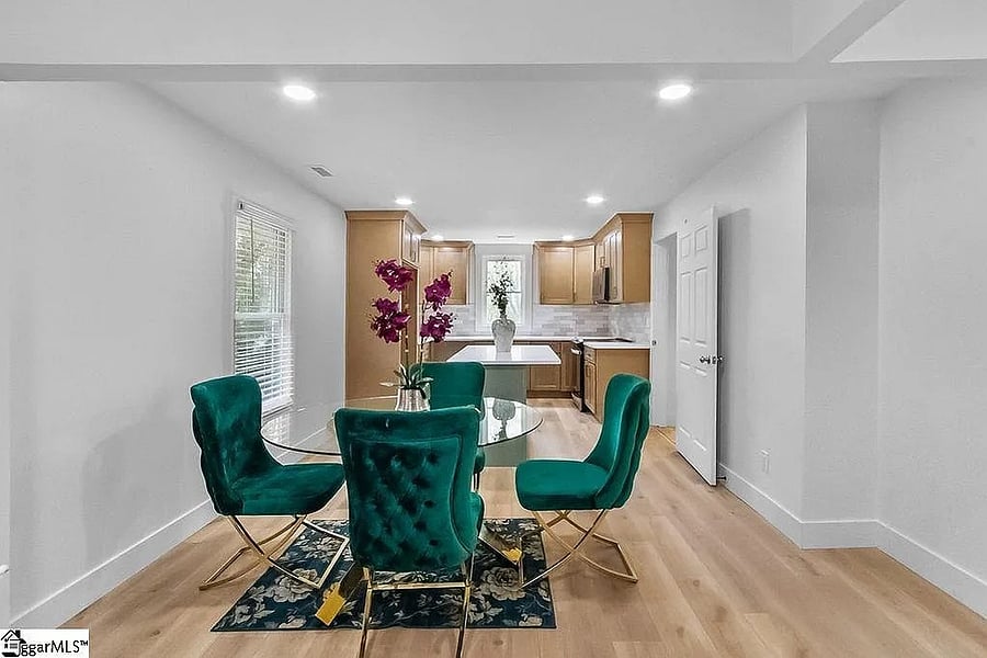 Furnished Finder property 1048961_1 photo 3