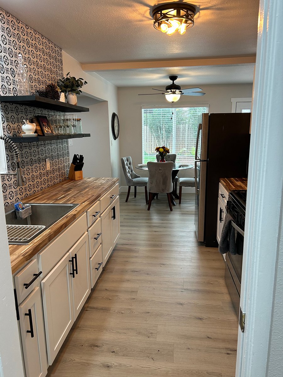 Furnished Finder property 1048973_1 photo 3