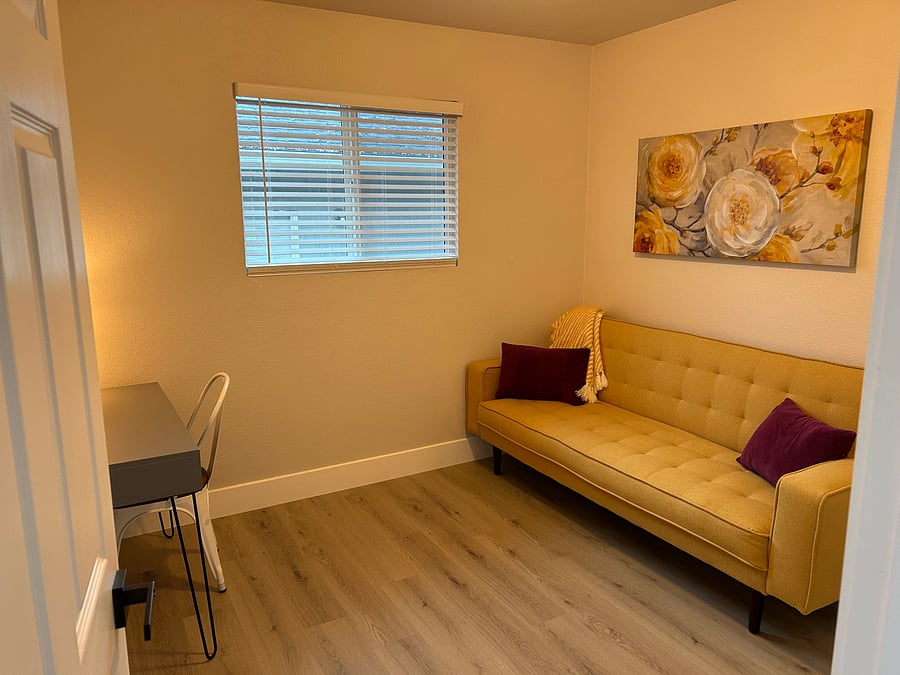 Furnished Finder property 1048973_1 photo 9