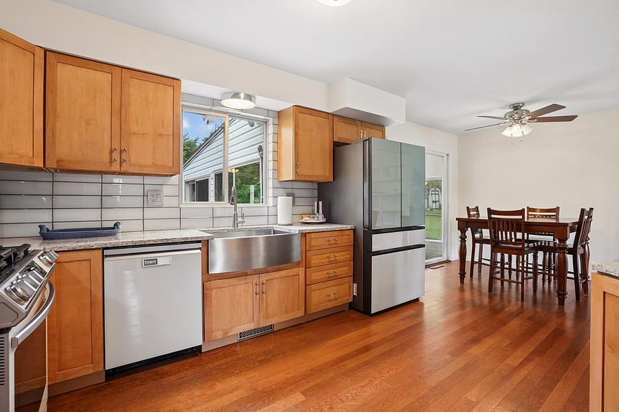 Furnished Finder property 1049031_1 photo 3