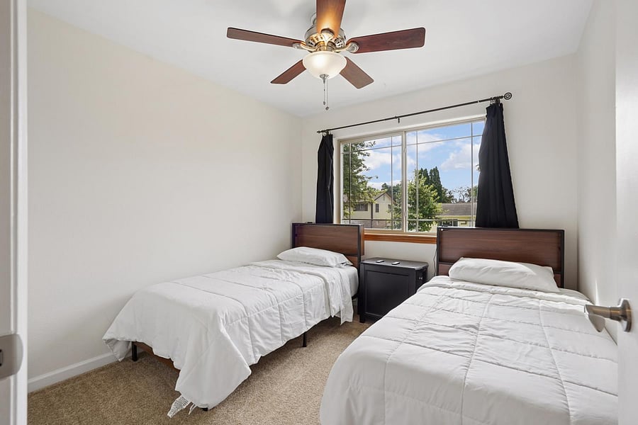 Furnished Finder property 1049031_1 photo 16