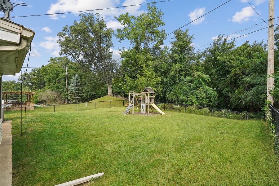 Furnished Finder property 1049031_1 photo 34