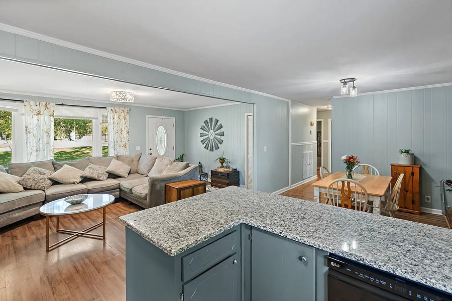 Furnished Finder property 1049057_1 photo 14