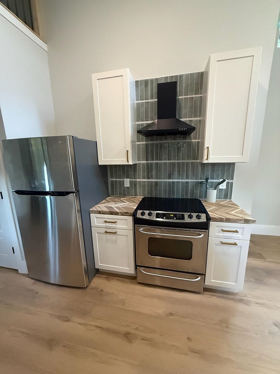 Furnished Finder property 1049068_1 photo 4