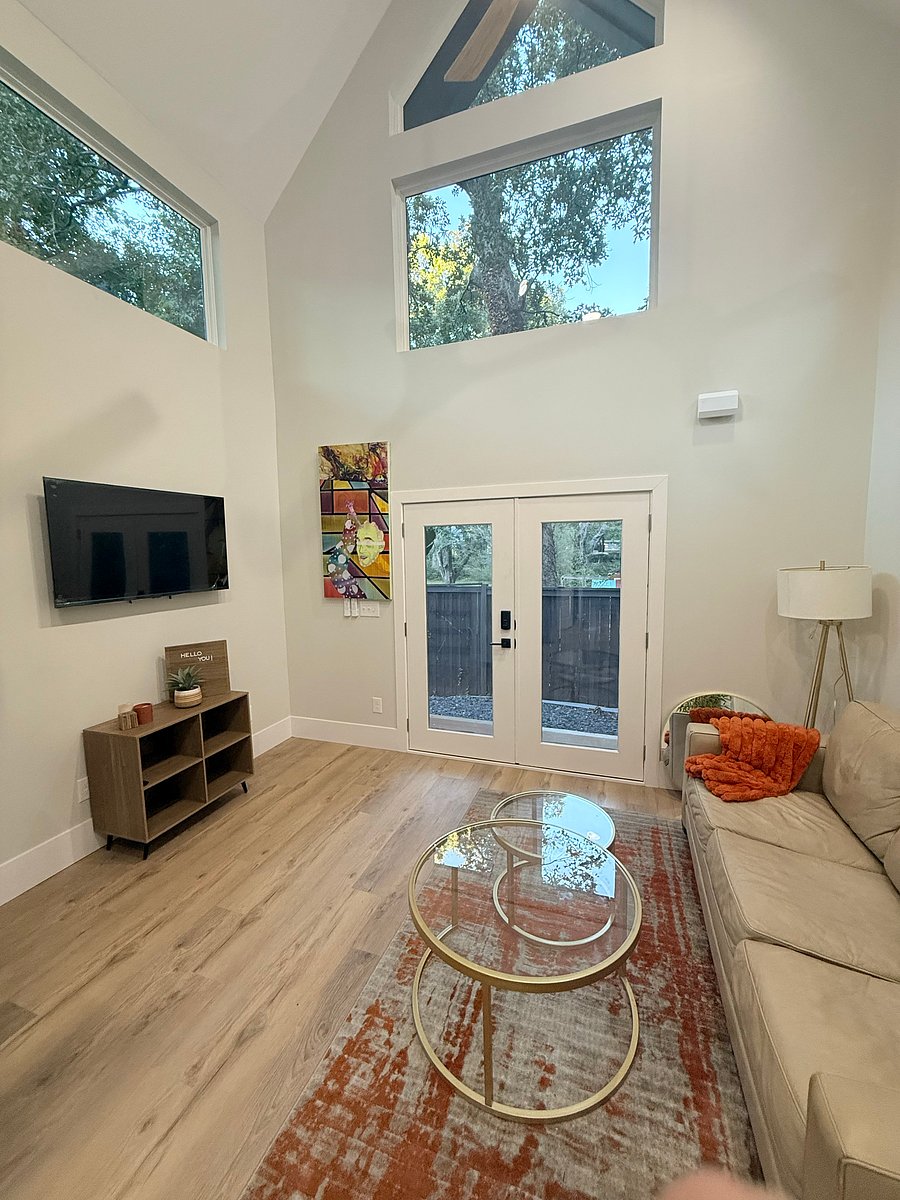 Furnished Finder property 1049068_1 photo 10