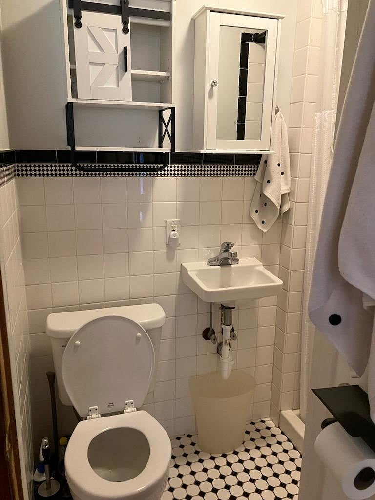 Furnished Finder property 1049095_1 photo 13