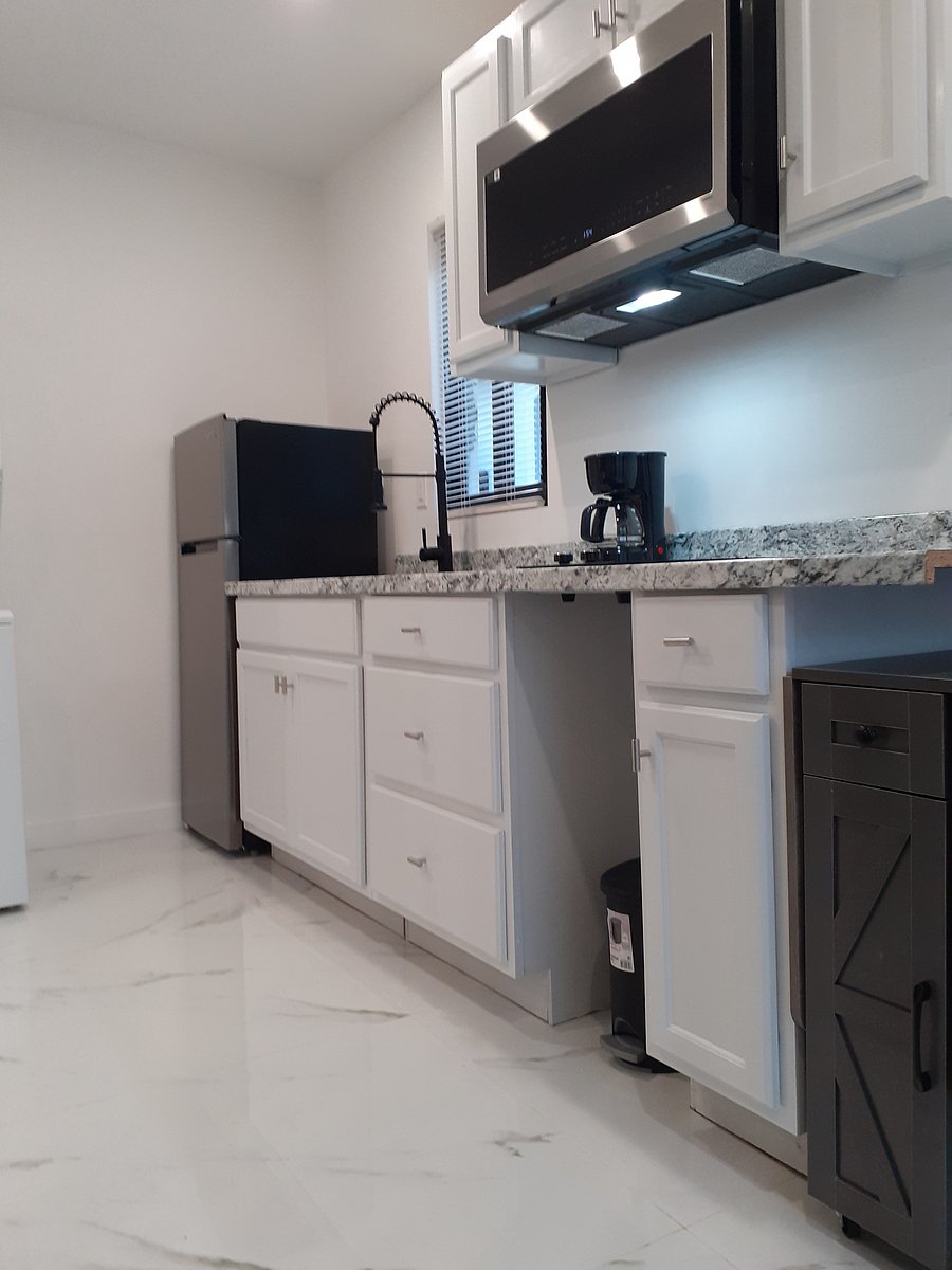 Furnished Finder property 1049174_1 photo 31
