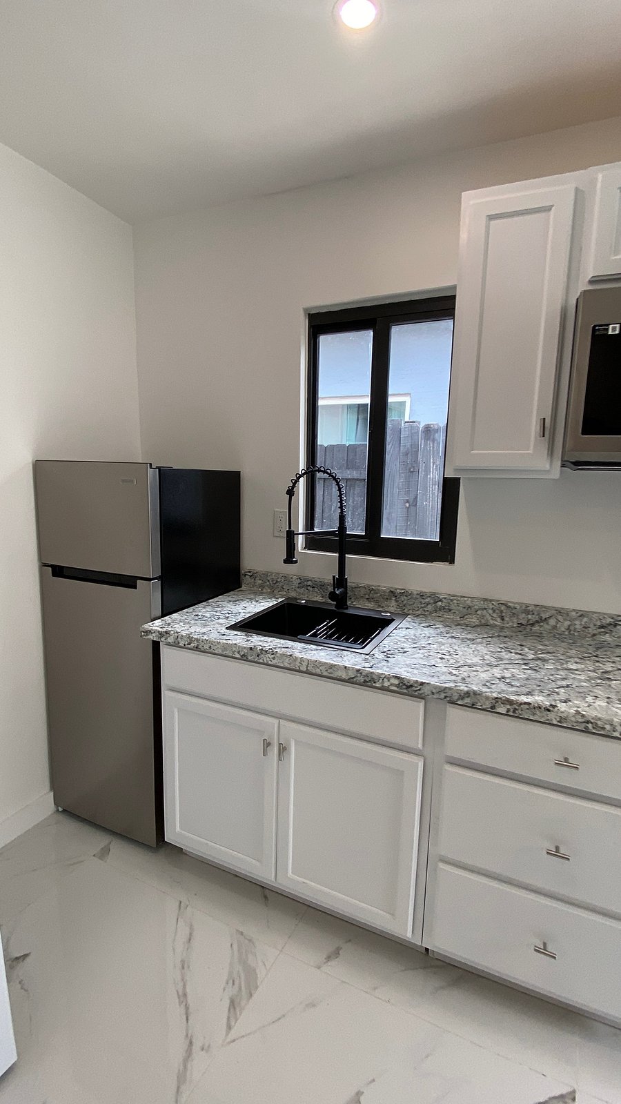 Furnished Finder property 1049174_1 photo 35
