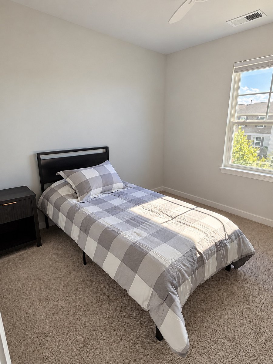 Furnished Finder property 1049183_1 photo 12