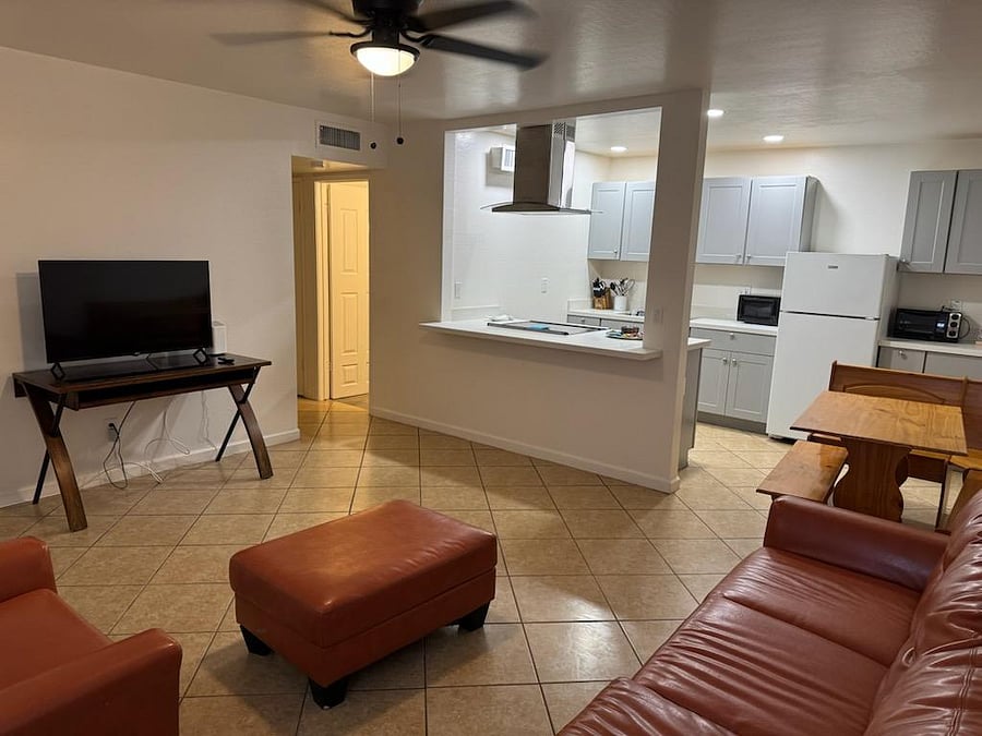 Furnished Finder property 1049186_1 photo 3