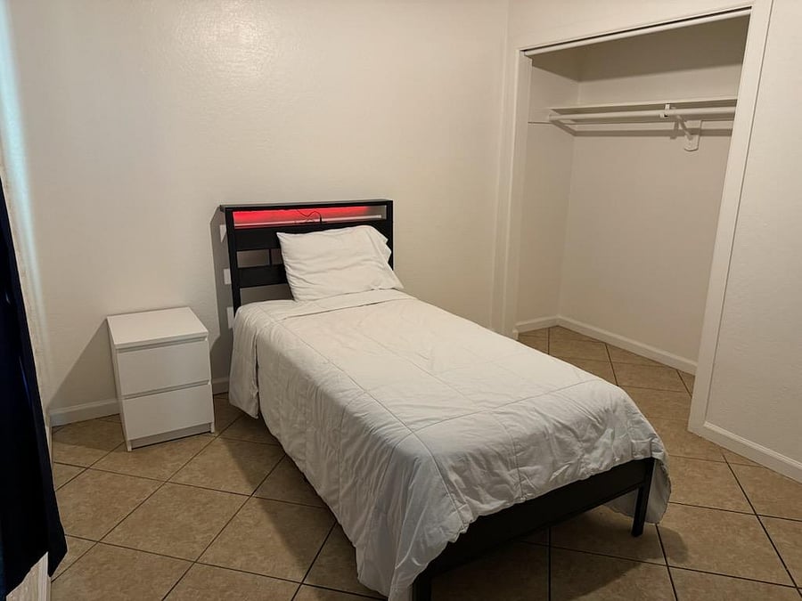 Furnished Finder property 1049186_1 photo 5