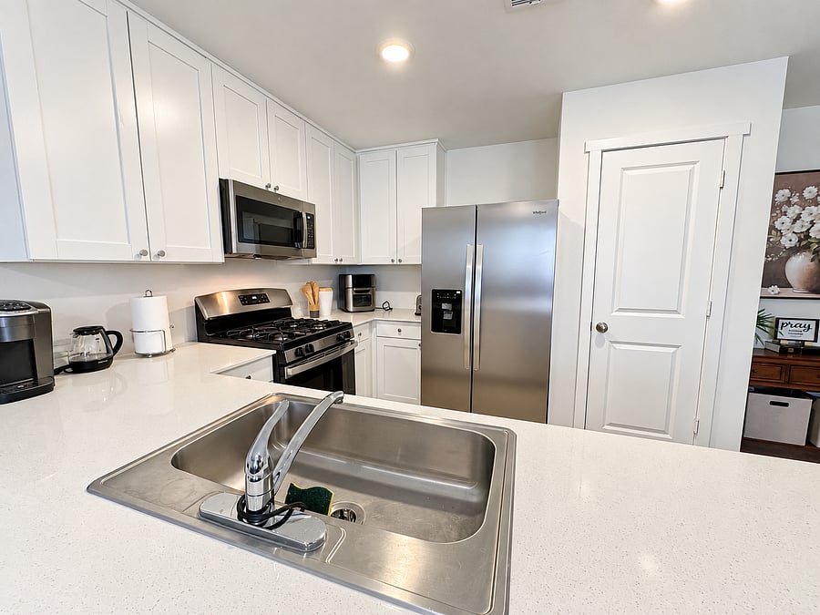 Furnished Finder property 1049190_1 photo 11
