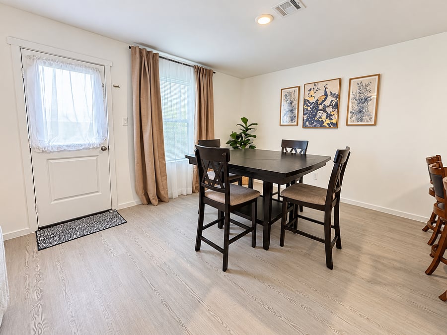 Furnished Finder property 1049190_1 photo 8