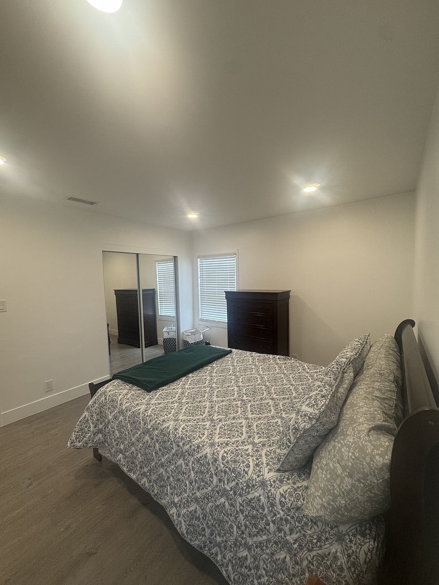 Furnished Finder property 1049205_1 photo 13