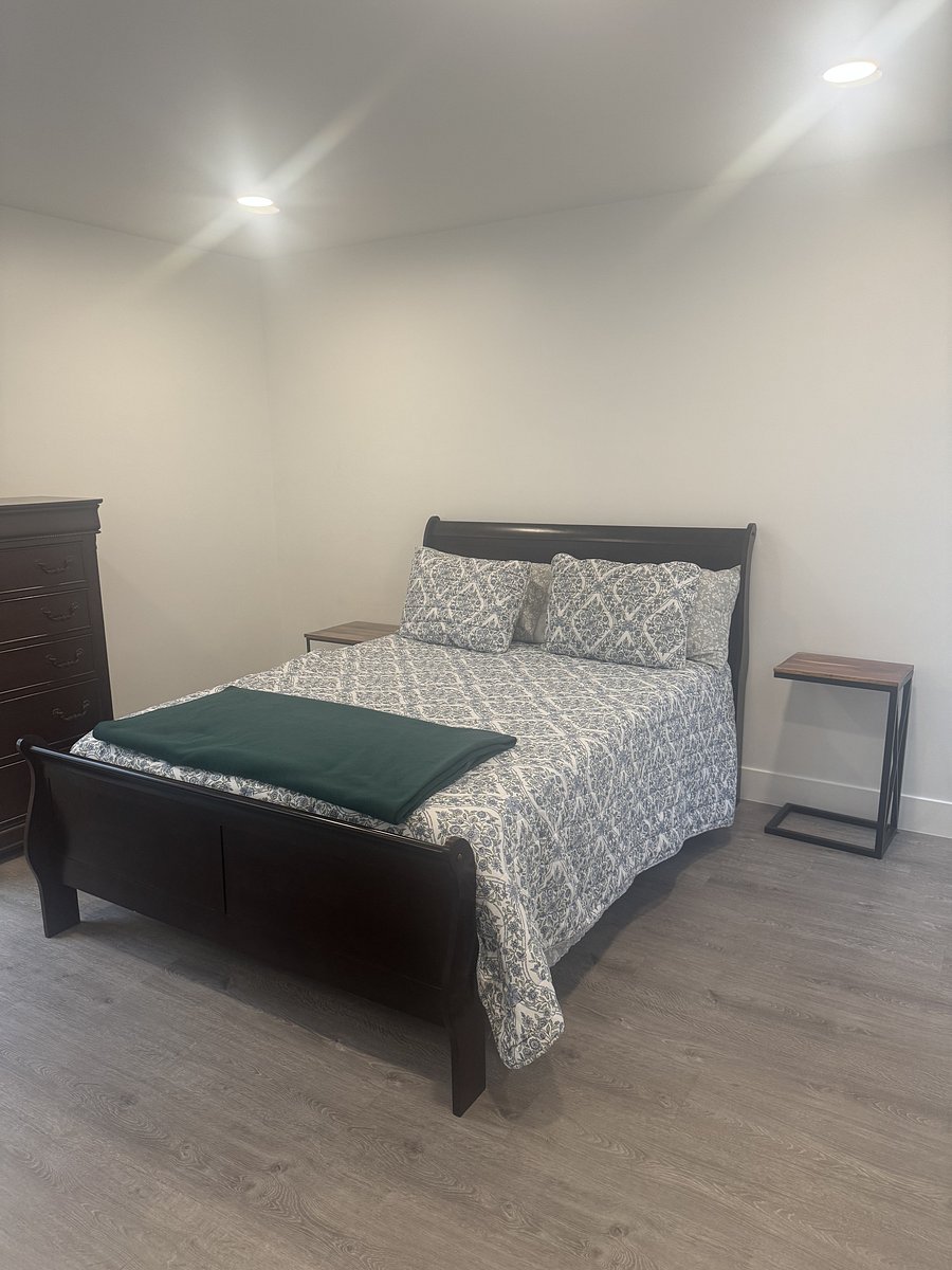 Furnished Finder property 1049205_1 photo 14