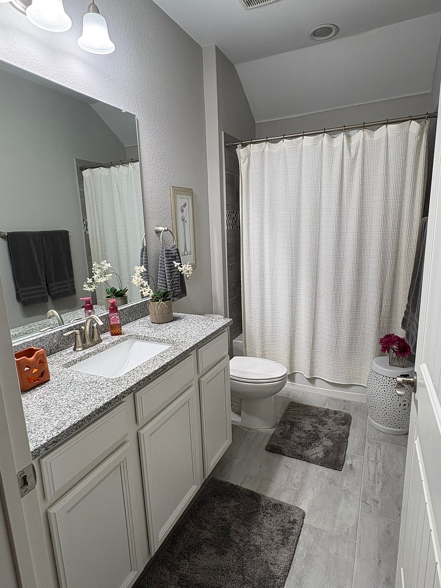 Furnished Finder property 1049209_1 photo 5