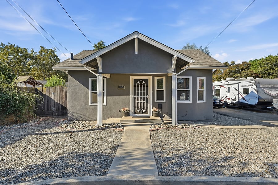 Furnished Finder property 1049211_1 photo 3