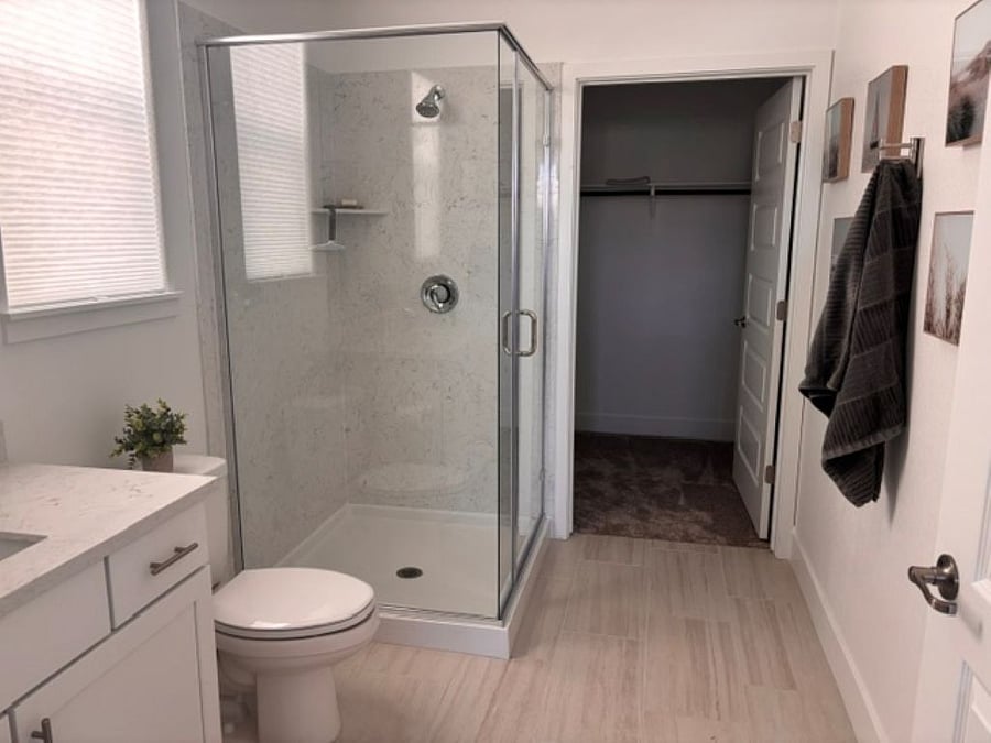 Front primary bath walk n closet