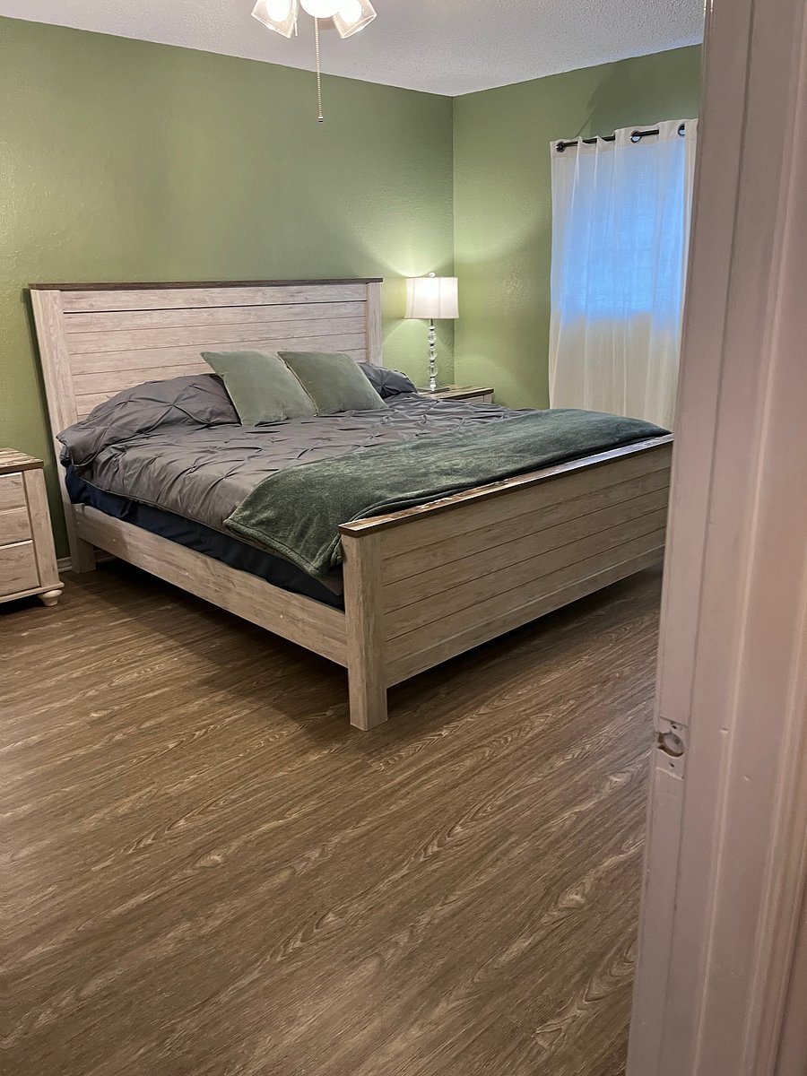 Furnished Finder property 1049238_1 photo 11