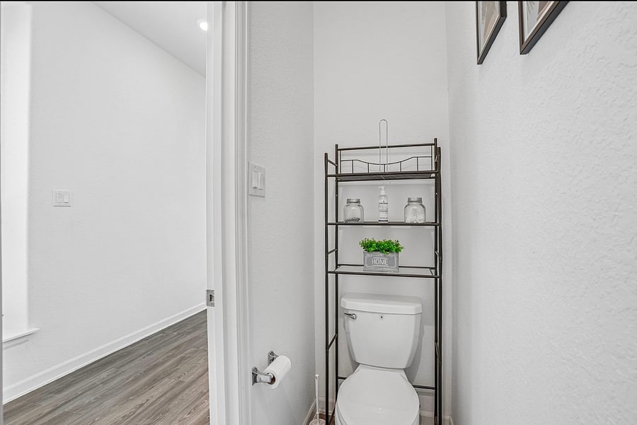 Furnished Finder property 1049242_1 photo 12