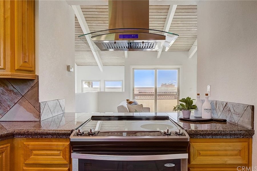 Furnished Finder property 1049246_1 photo 9