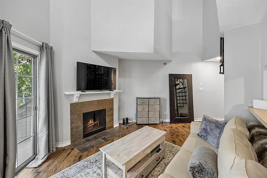 Furnished Finder property 1049253_1 photo 8