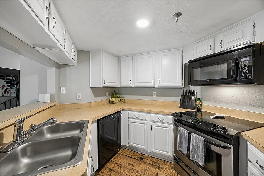 Furnished Finder property 1049253_1 photo 11