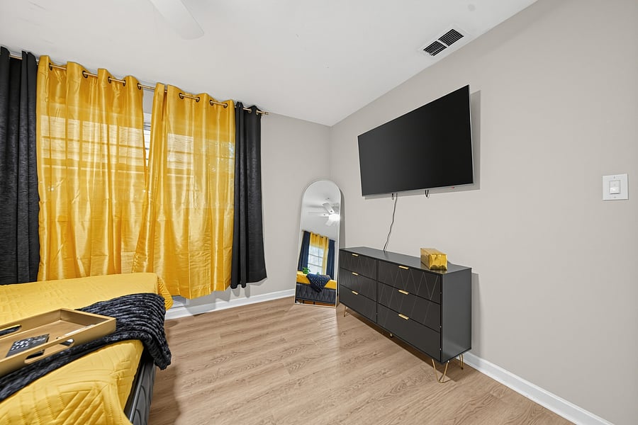 Furnished Finder property 1049265_1 photo 32
