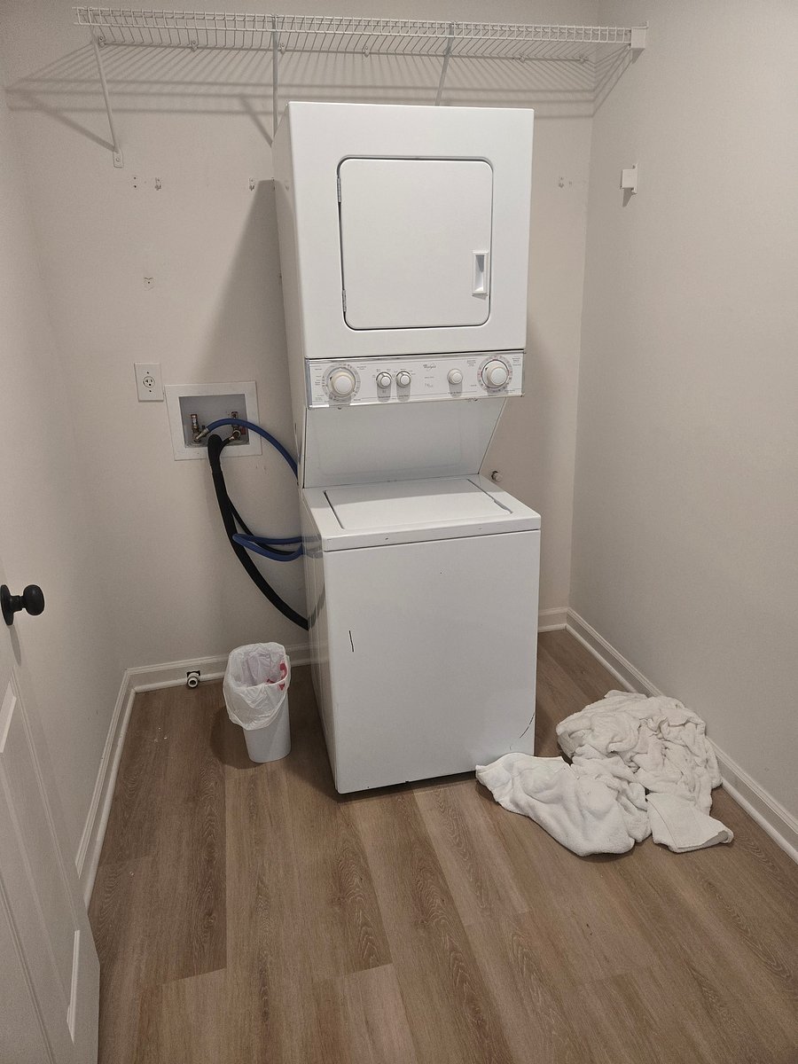 Furnished Finder property 1049319_1 photo 9