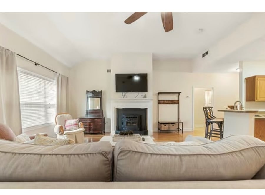Furnished Finder property 1049329_1 photo 14
