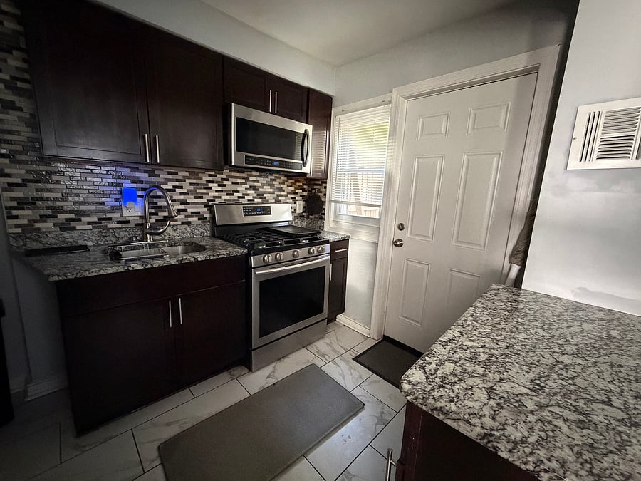 Furnished Finder property 1049346_1 photo 4