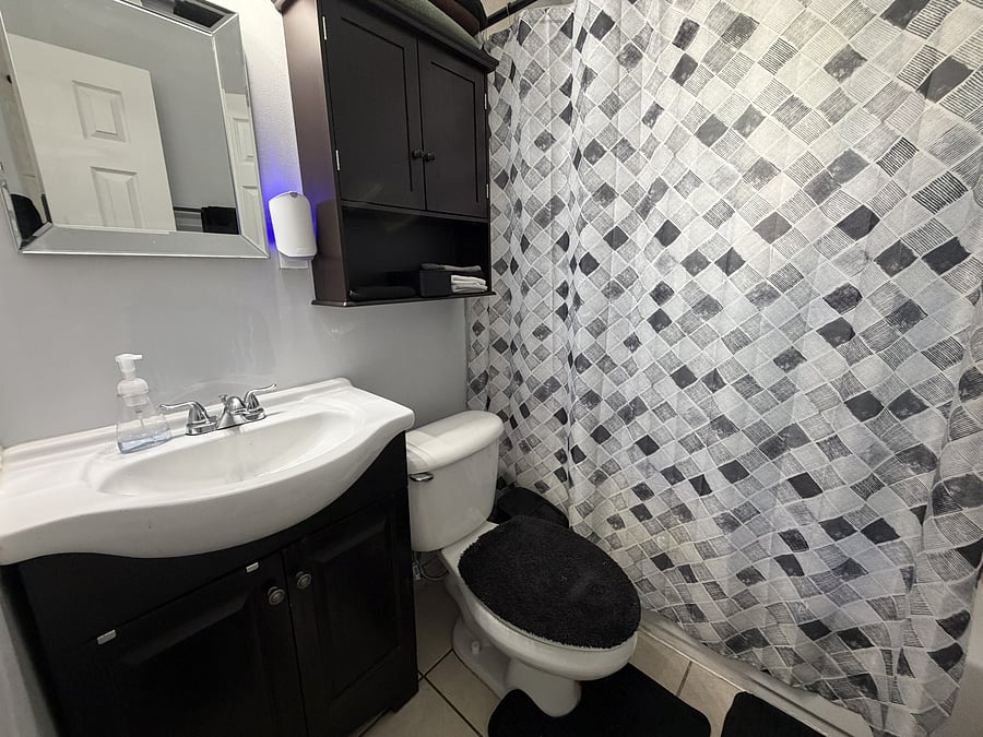 Furnished Finder property 1049346_1 photo 8