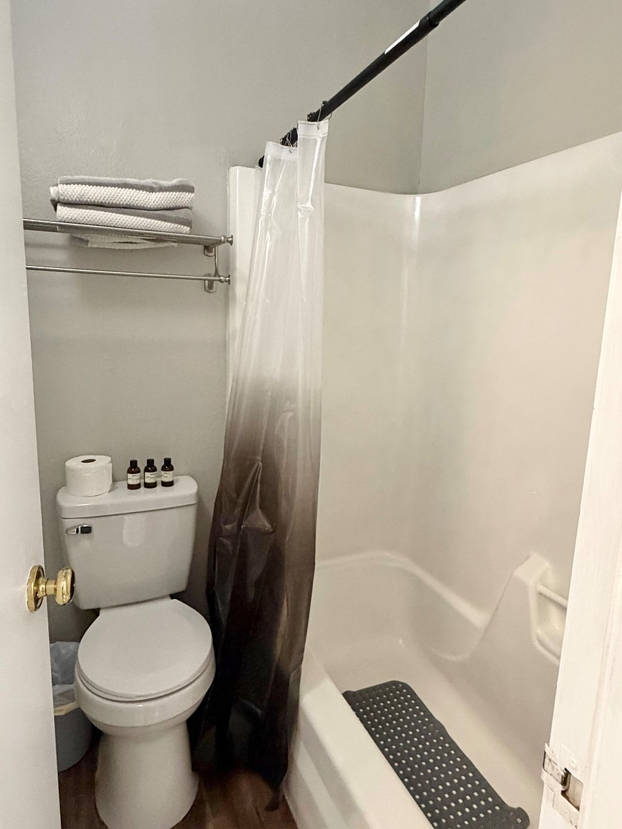 Furnished Finder property 1049349_1 photo 12